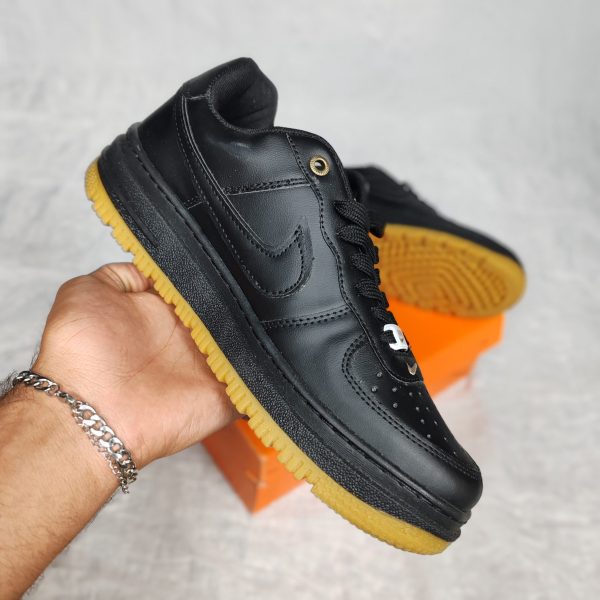 کتانی نایک ایر فورس [Nike Air Force 1 low] اورجینال – رنگ مشکی