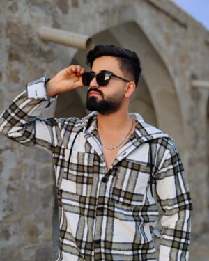 سویشرت دکمه ای چهار خونه